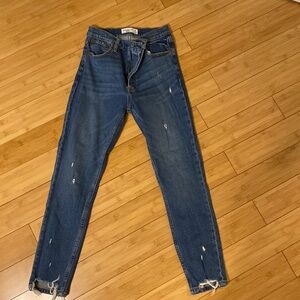 Abercrombie the skinny high rise jean